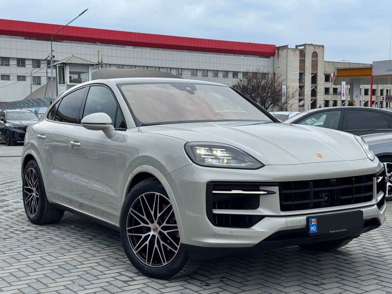 Porsche Cayenne Coupe 2025