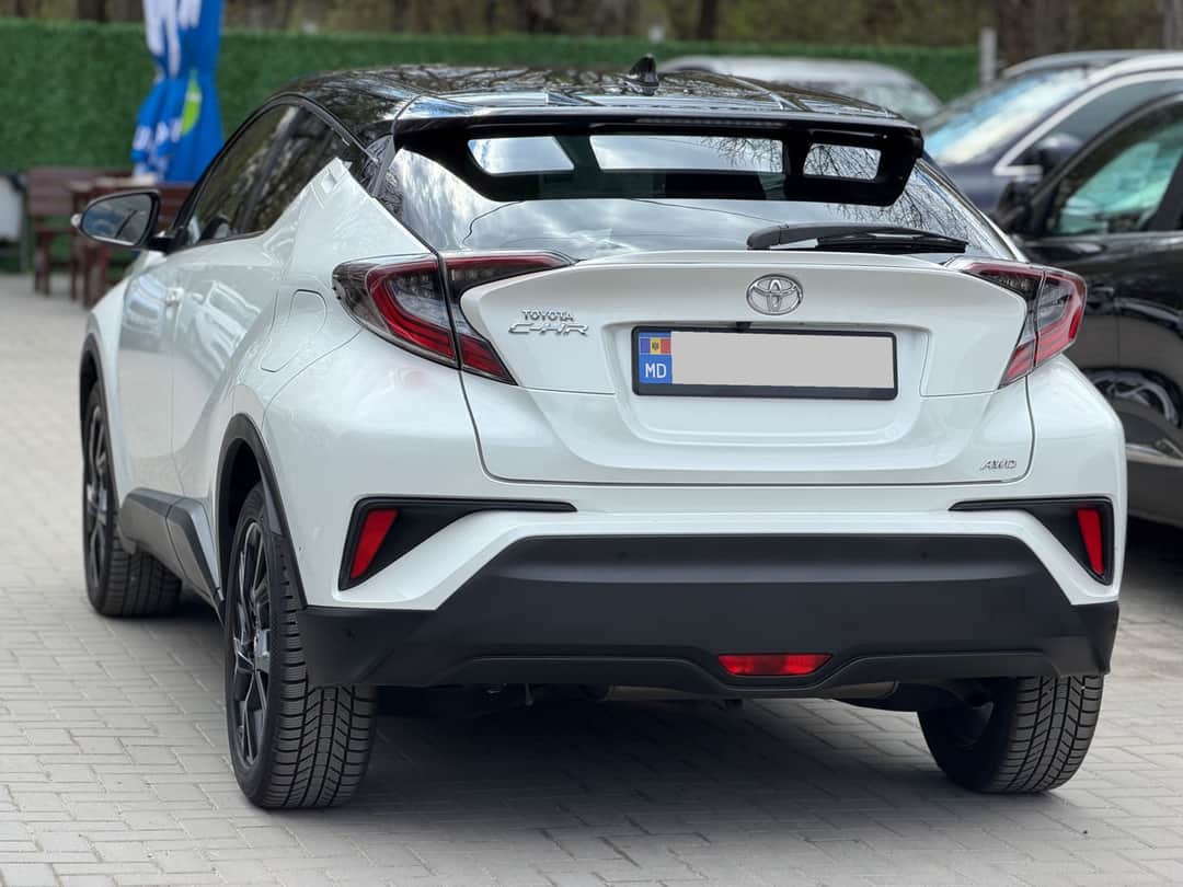 Toyota C-HR 4