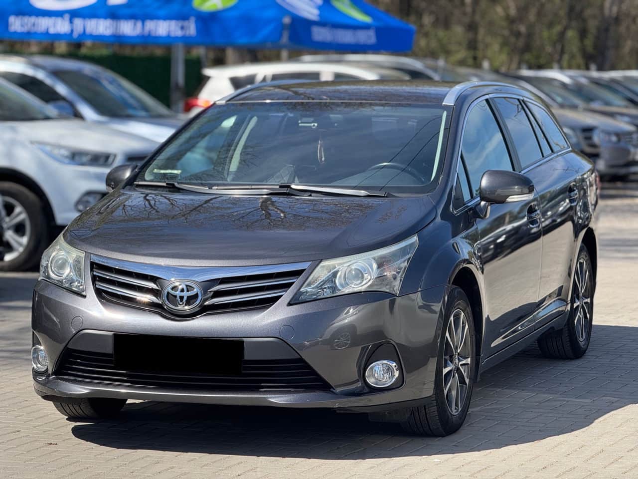 Toyota Avensis 2012