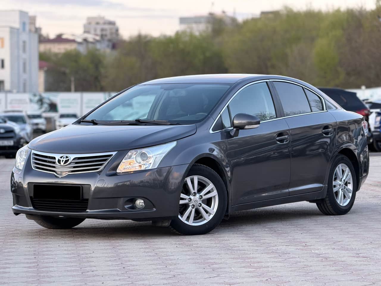 Toyota Avensis 2011