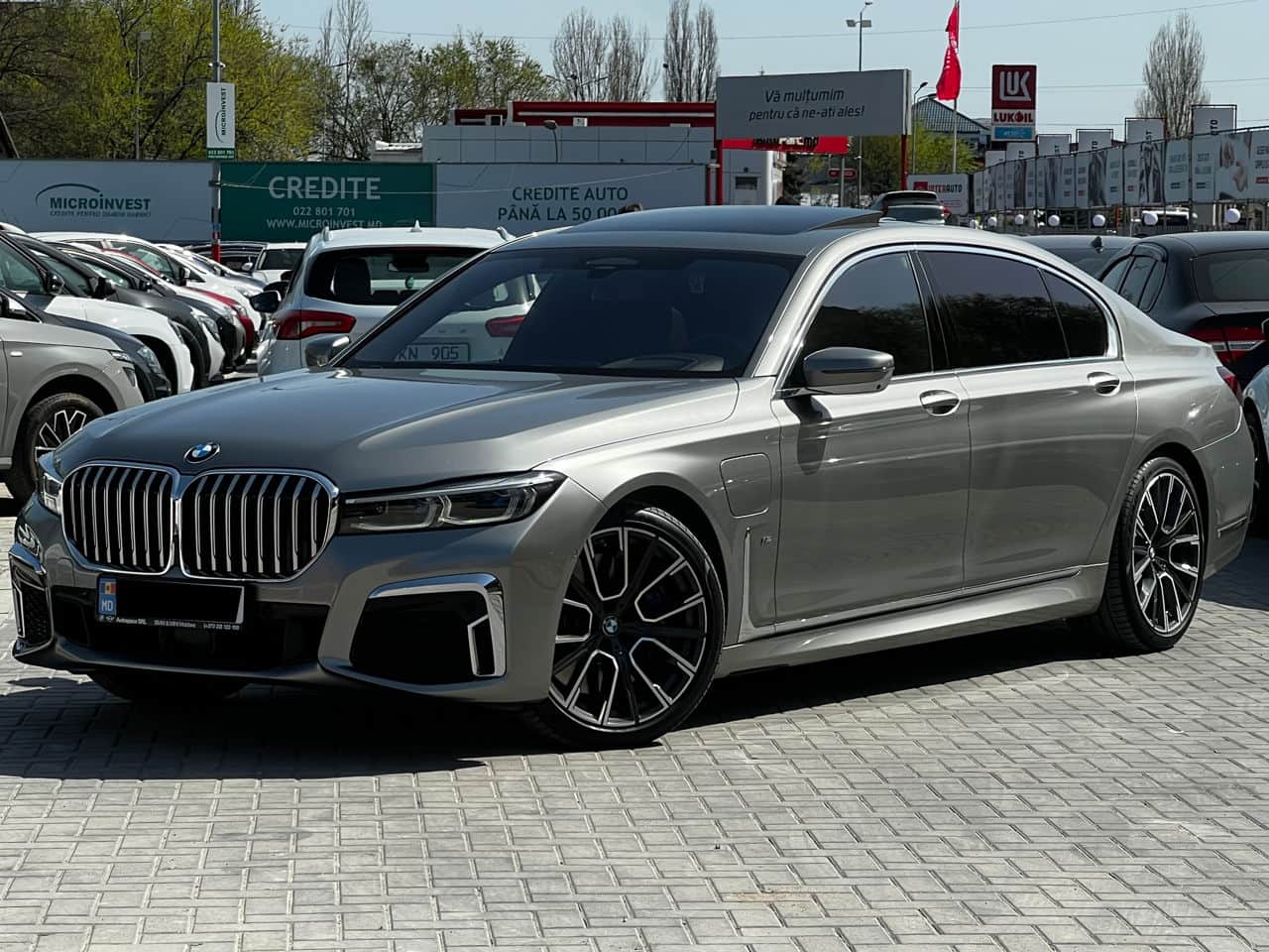 BMW 745e 2019