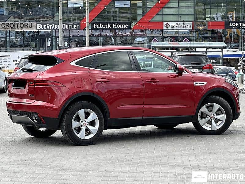 Jaguar E-Pace 3