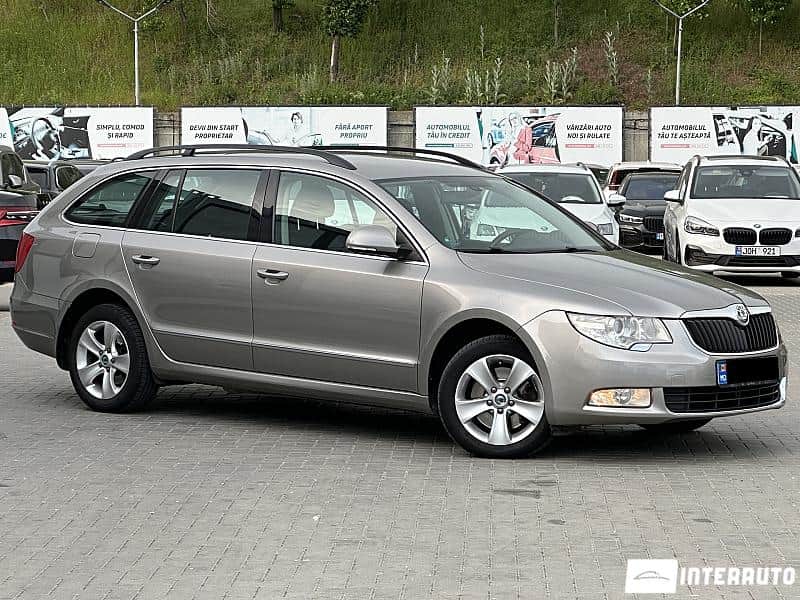 2011 Skoda Superb — Foto 1