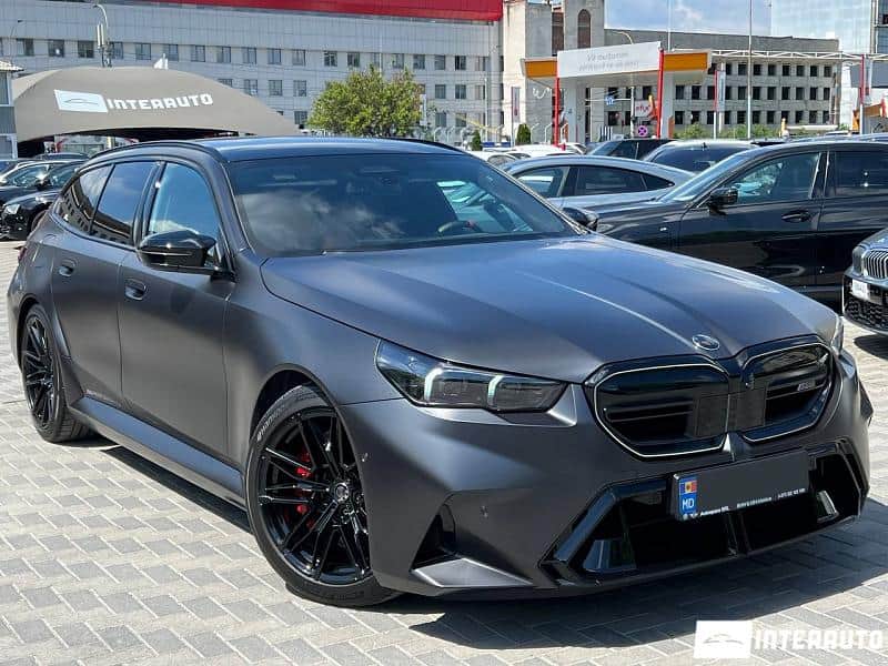 BMW M5 2025