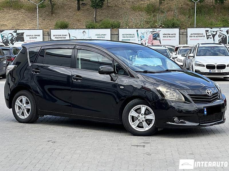 Toyota Verso 2010