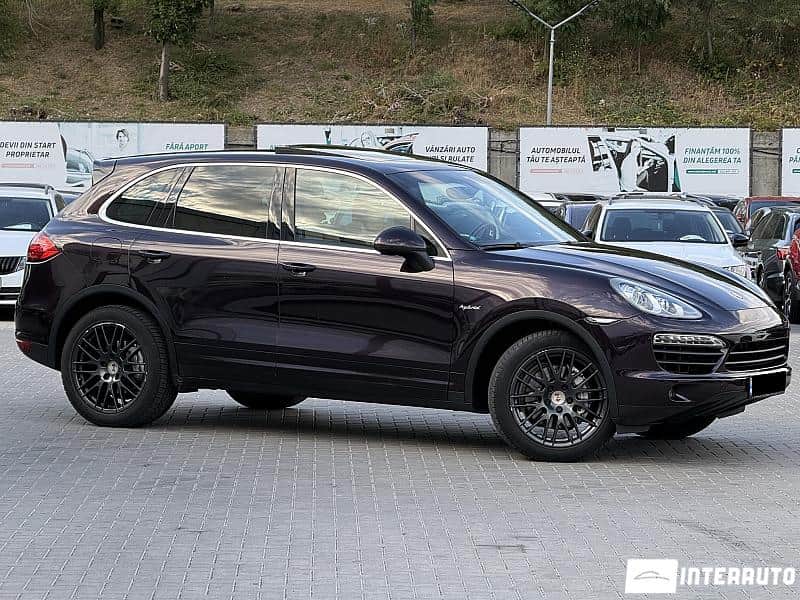 Porsche Cayenne S Hybrid 2012