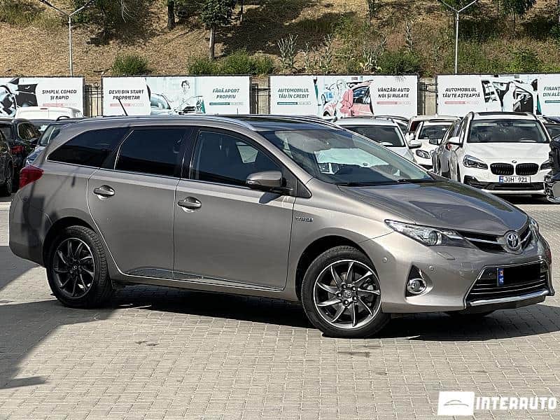 Toyota Auris 2013