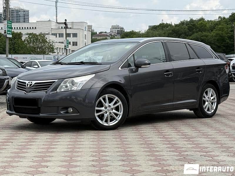 Toyota Avensis 2011