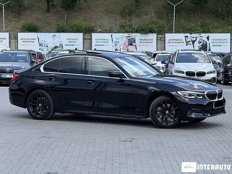 BMW 330 2021