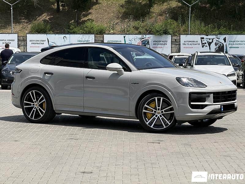 Porsche Cayenne Turbo E-Hybrid Coupe 2024