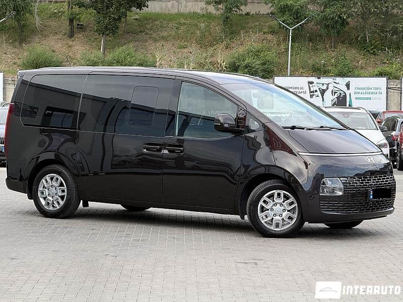 Hyundai Staria 2023