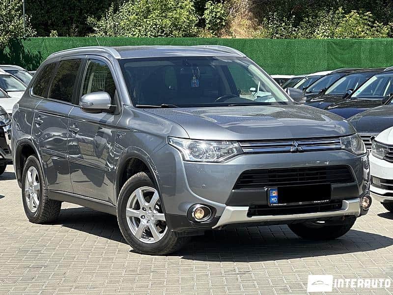 Mitsubishi Outlander 2014