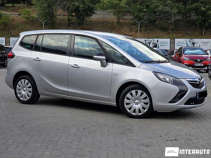 Opel Zafira 2016