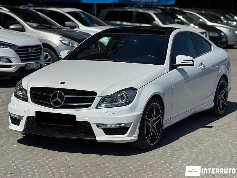 2015 Mercedes C 250 — Foto 1