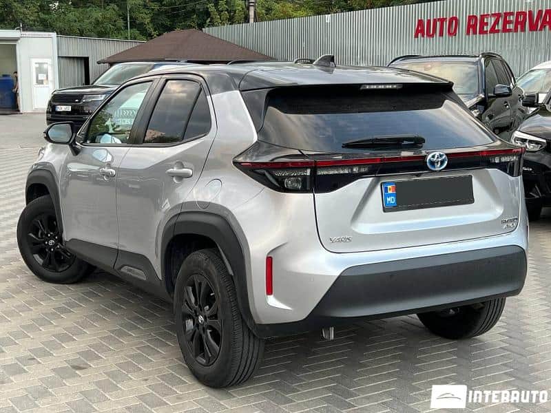 Toyota Yaris Cross 2