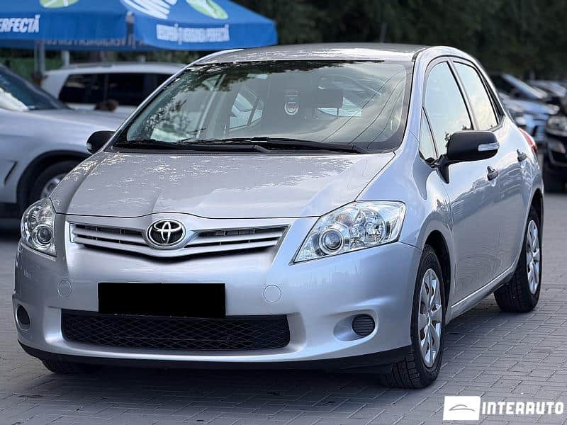 Toyota Auris 2011