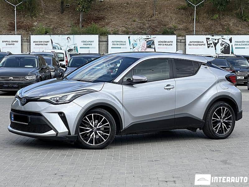 Toyota C-HR 2