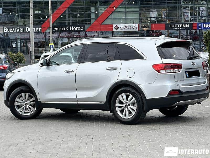 Kia Sorento 4