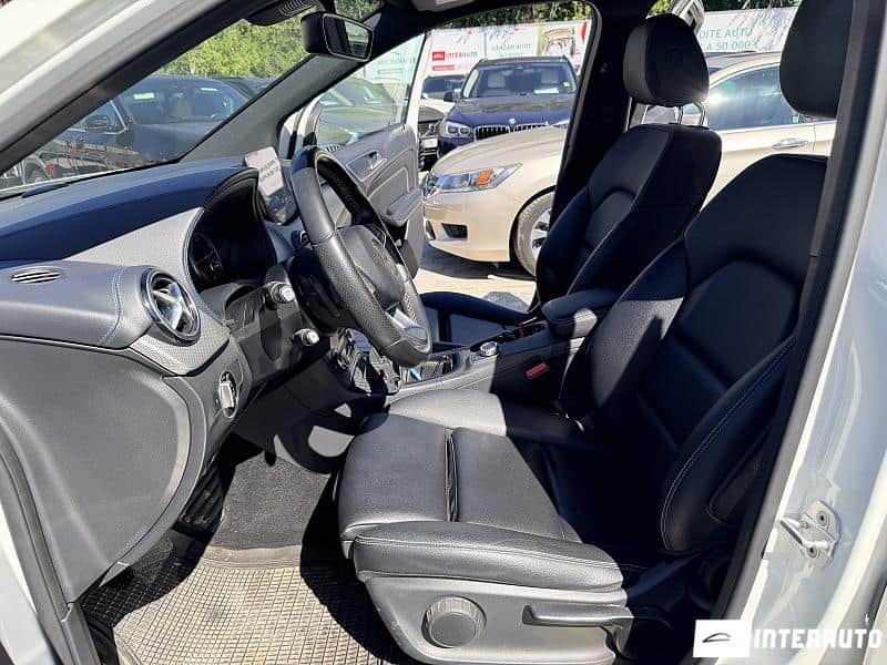 Mercedes B 250E 5