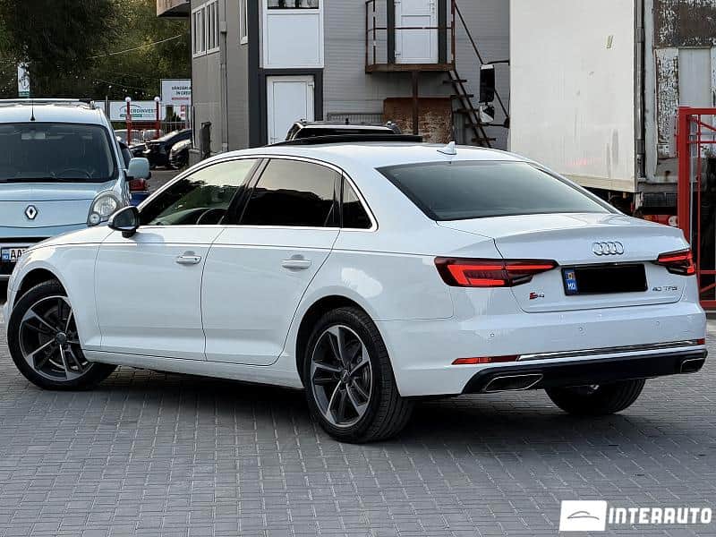 Audi A4 3