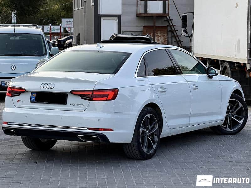 Audi A4 2