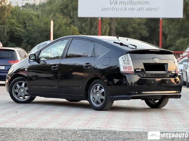 Toyota Prius 3