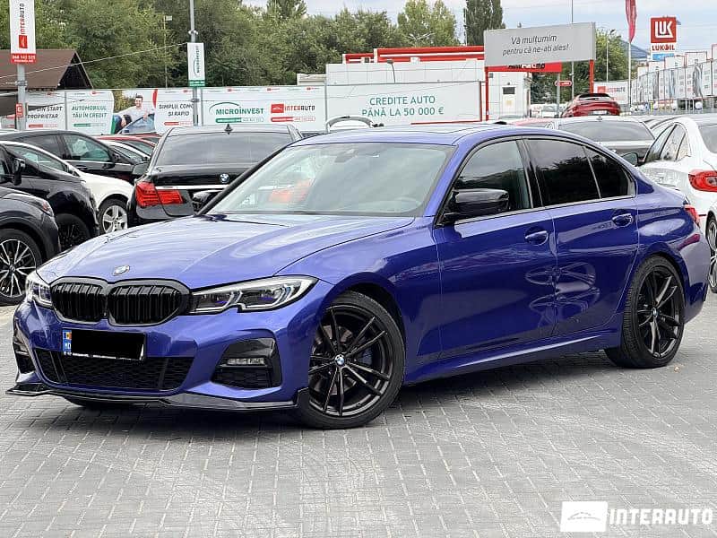 BMW 330 2018