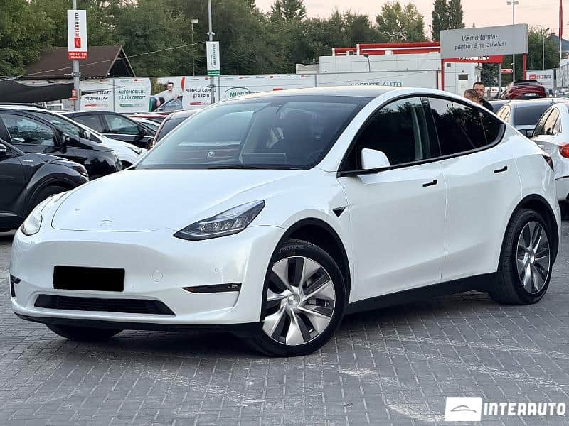 Tesla Model Y 2021