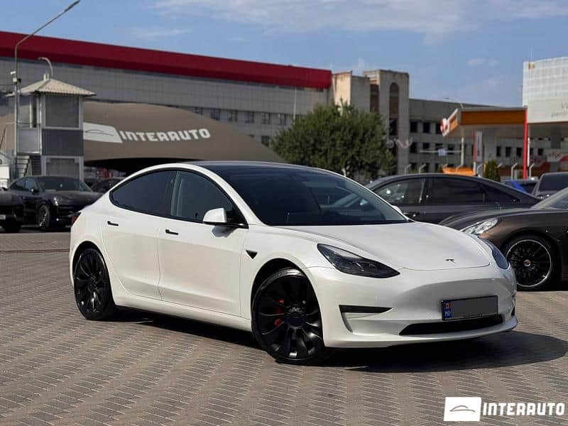 Tesla Model 3 2021