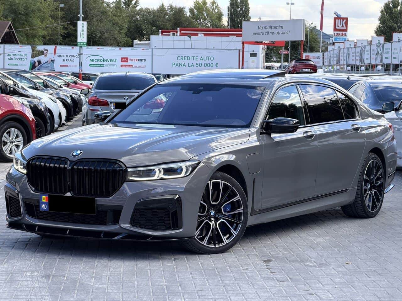 2019 BMW 745e