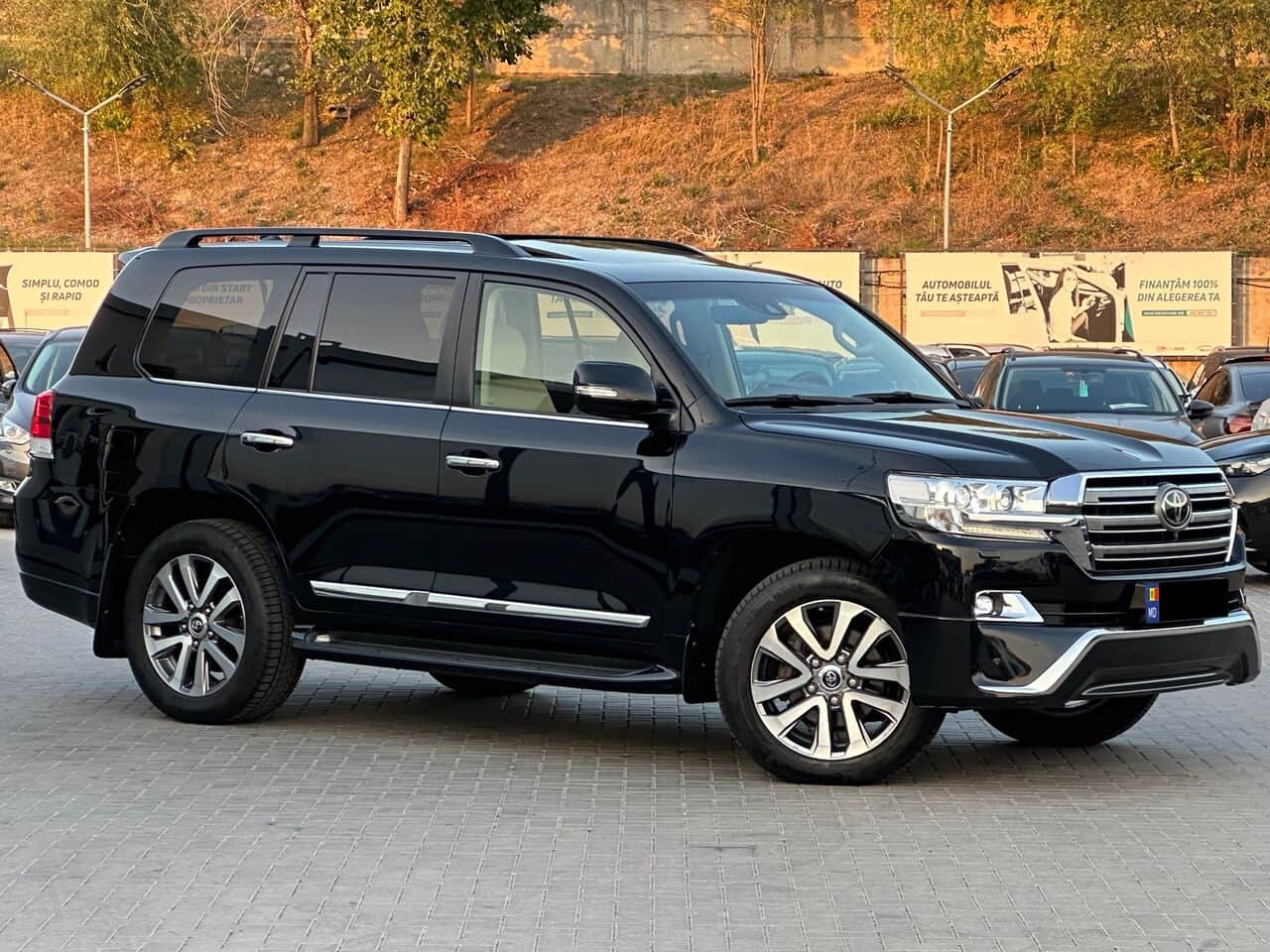 2016 Toyota Land Cruiser