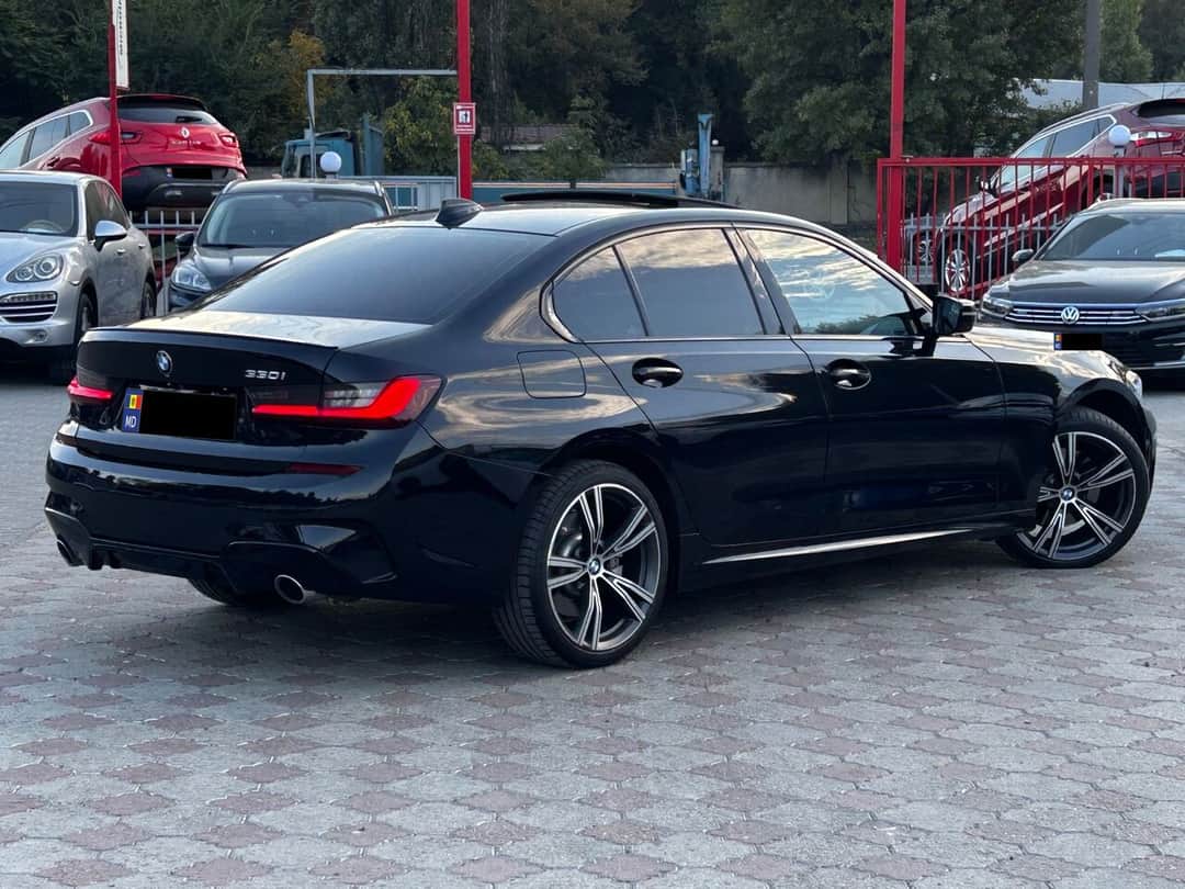 BMW 330 3