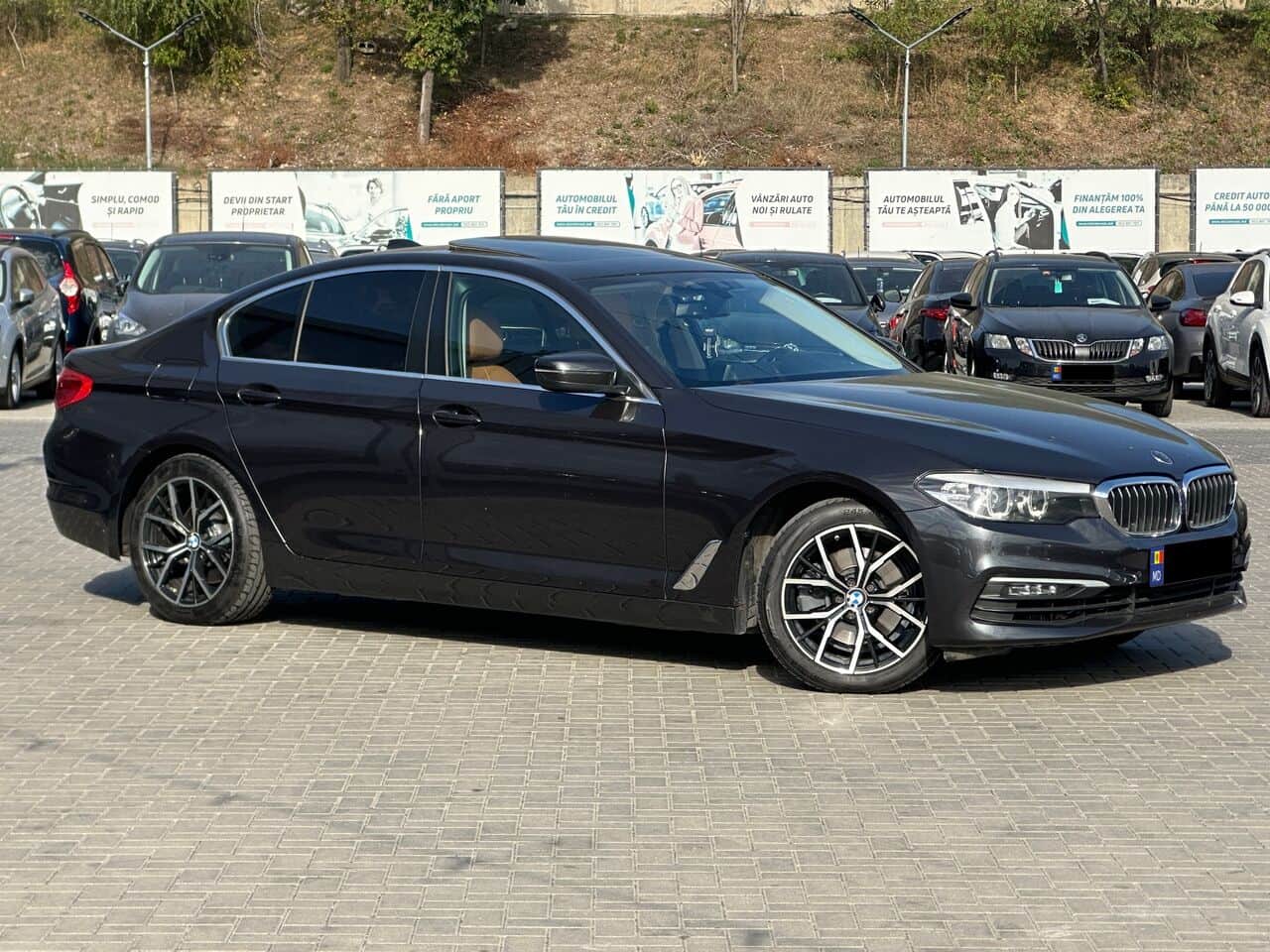 2019 BMW 520