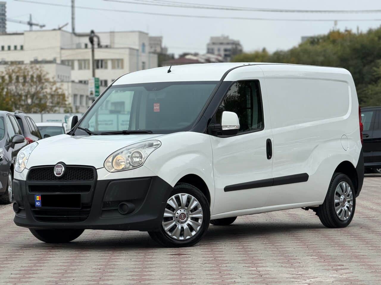 2013 Fiat Doblo — Foto 1