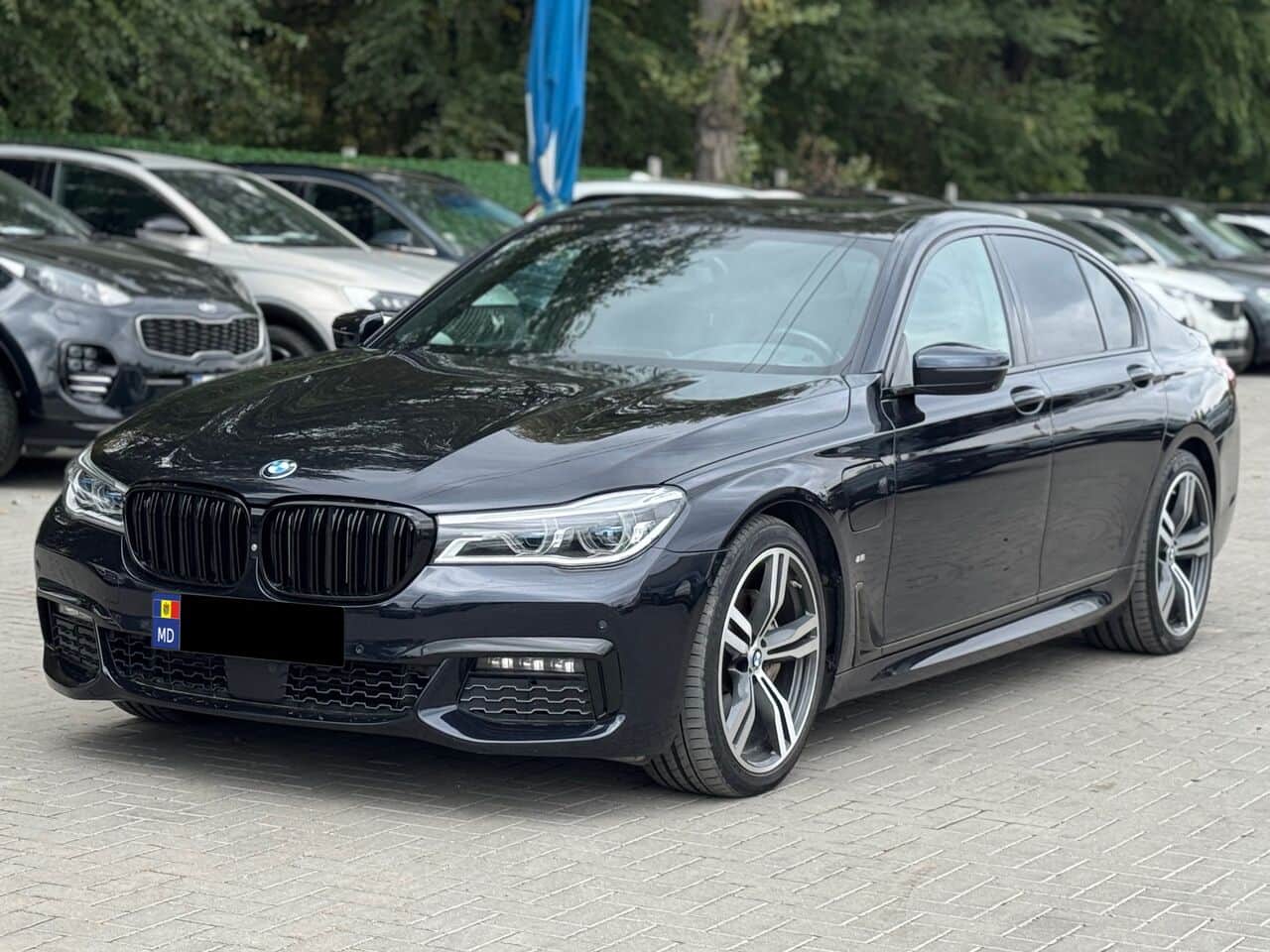 2016 BMW 740e — Foto 1