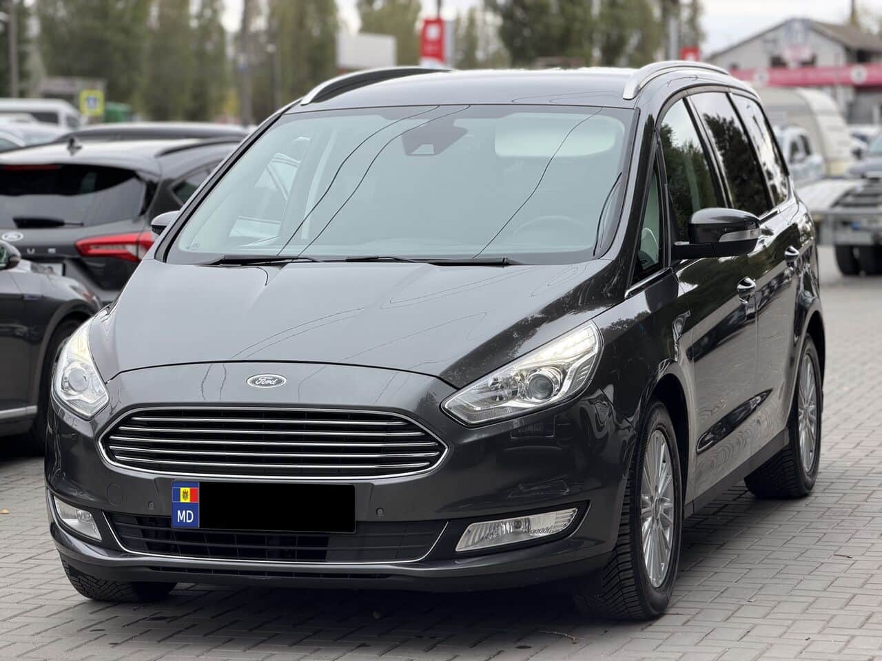 Ford S-Max 2017 — Фото 1