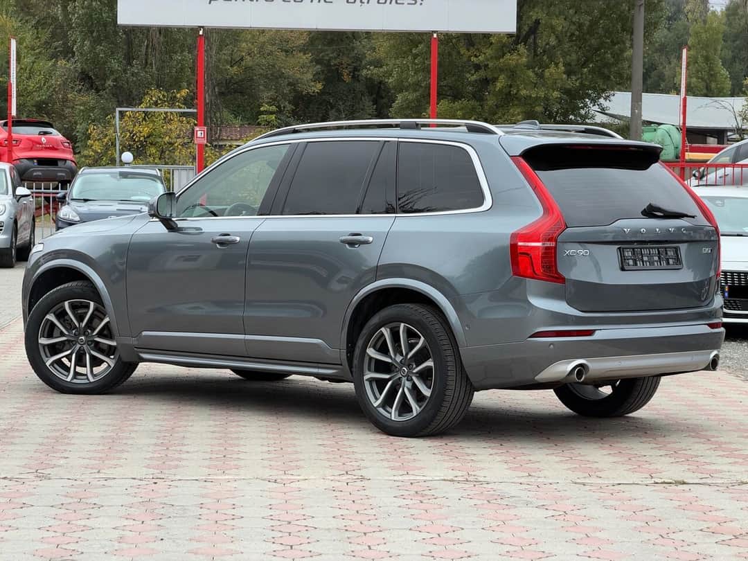Volvo XC 90 4