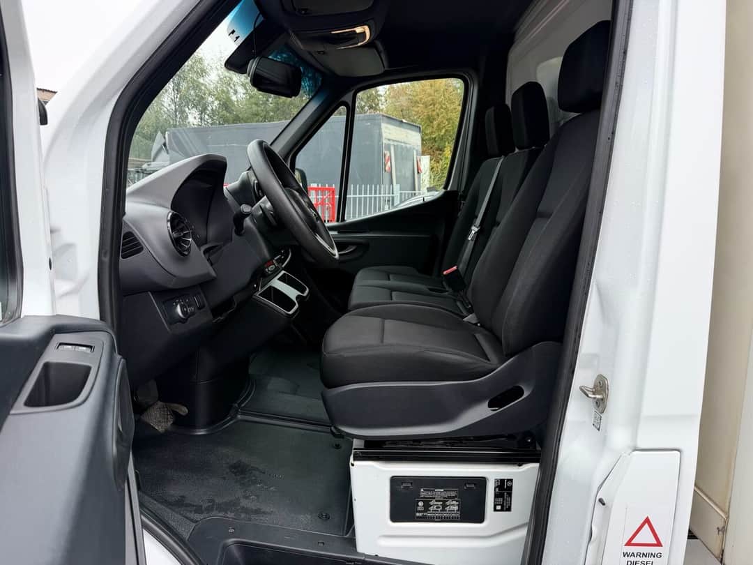Mercedes Sprinter 5