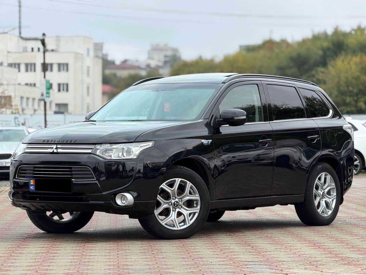 2013 Mitsubishi Outlander — Foto 1