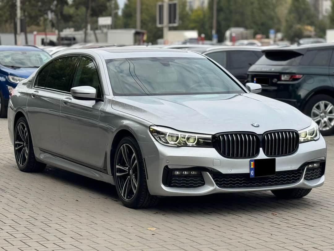 BMW 740 2