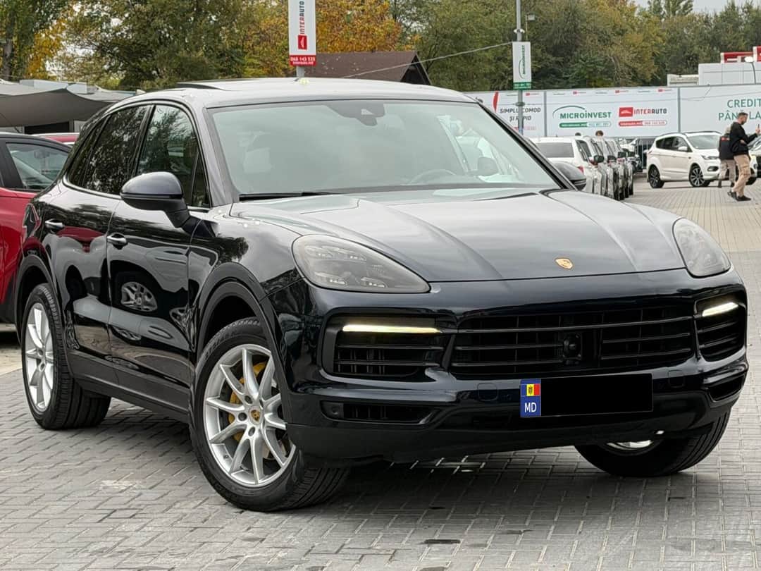 Porsche Cayenne 2