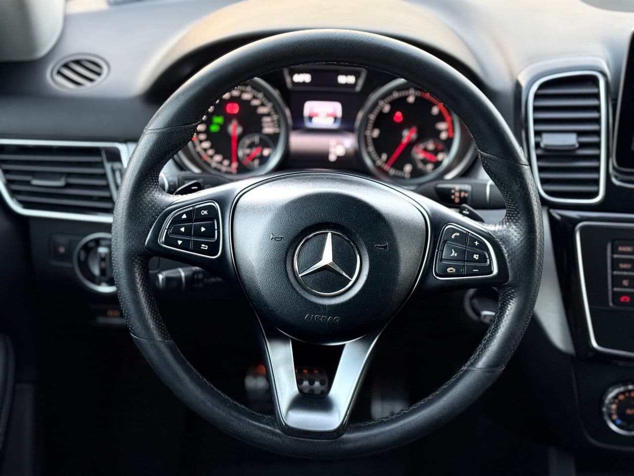Mercedes GLE 250 2017 — Миниатюра 9