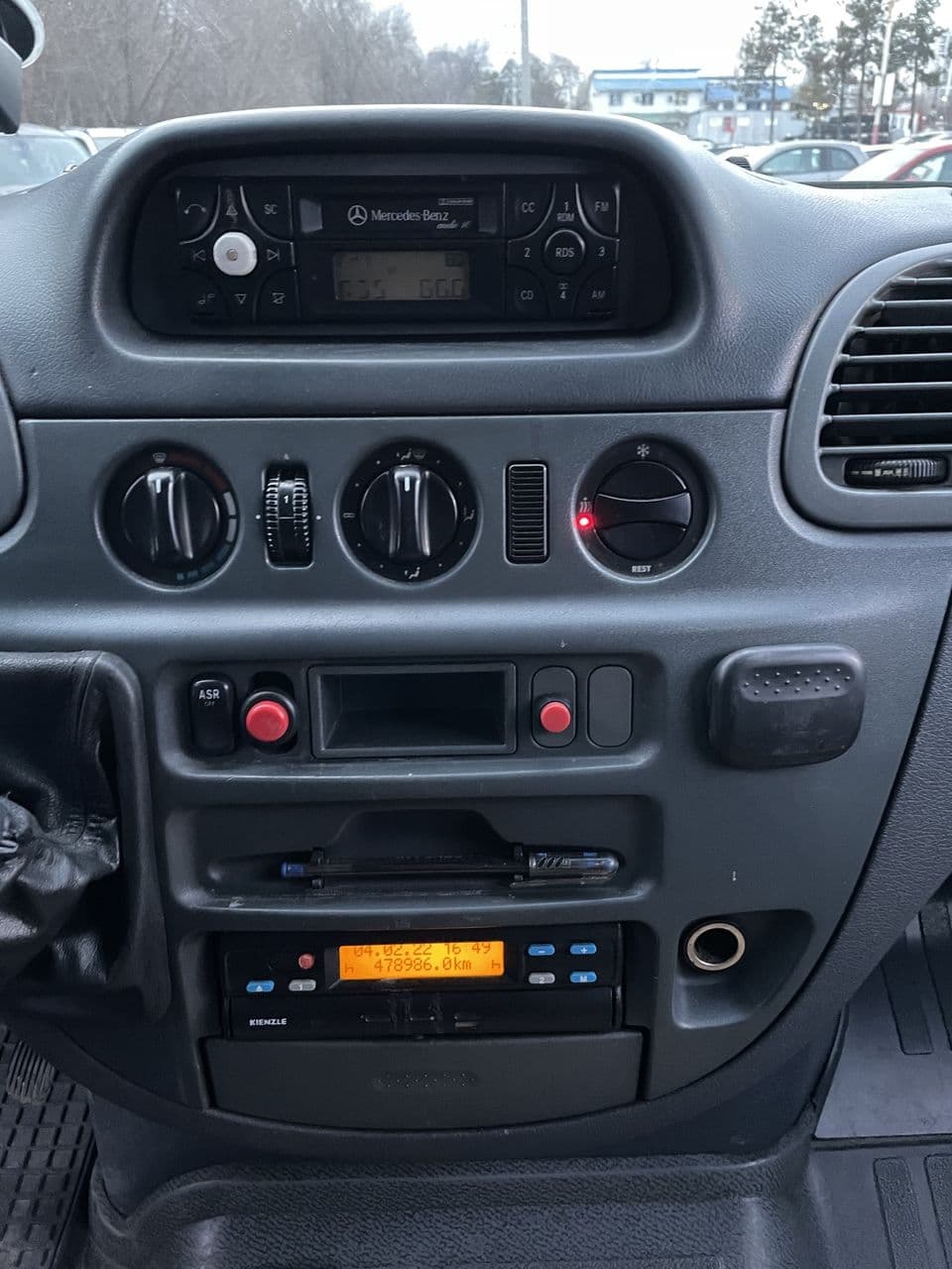 Mercedes Sprinter 2002 — Миниатюра 9