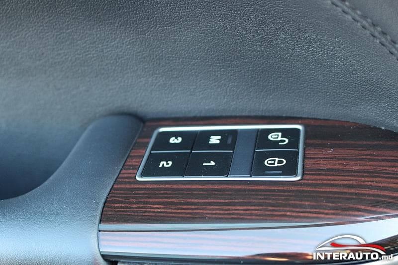 Land Rover Range Rover Vogue 2015 — Миниатюра 27