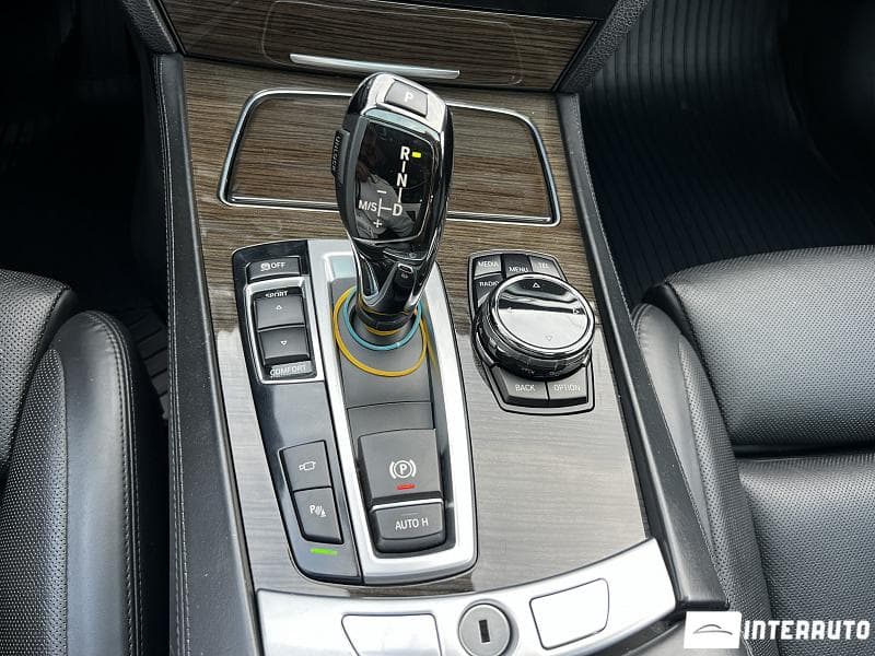 2014 BMW 730 — Miniatură 16
