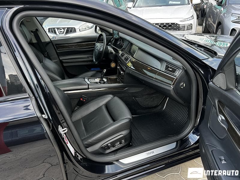 2014 BMW 730 — Miniatură 7