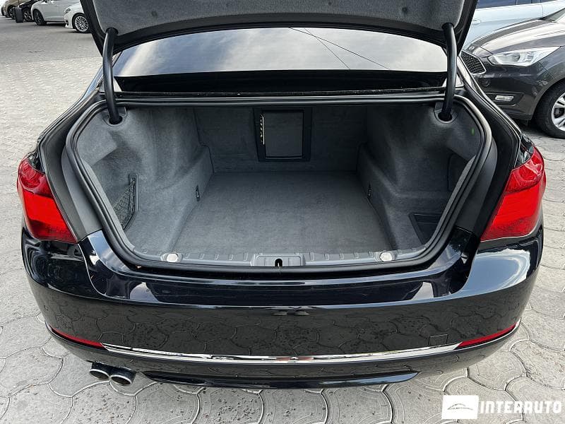 2014 BMW 730 — Miniatură 23