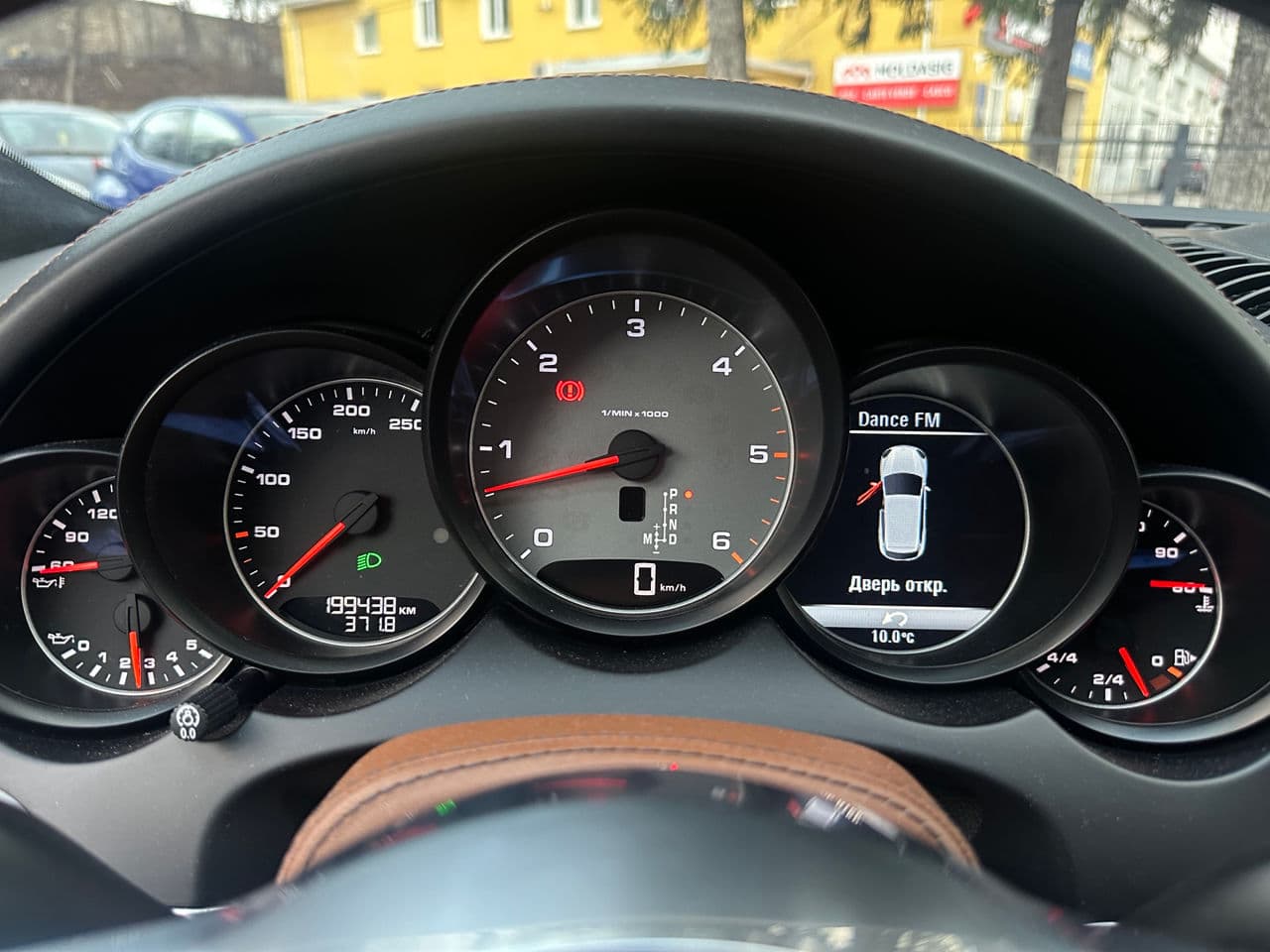 Porsche Cayenne S 2015 — Миниатюра 8