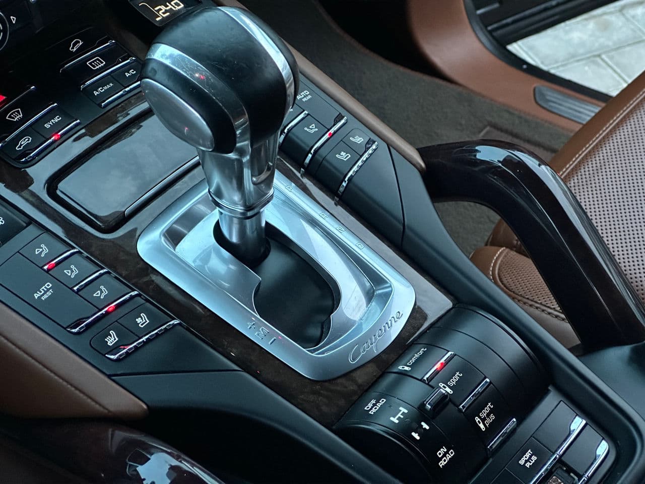 Porsche Cayenne S 2015 — Миниатюра 13