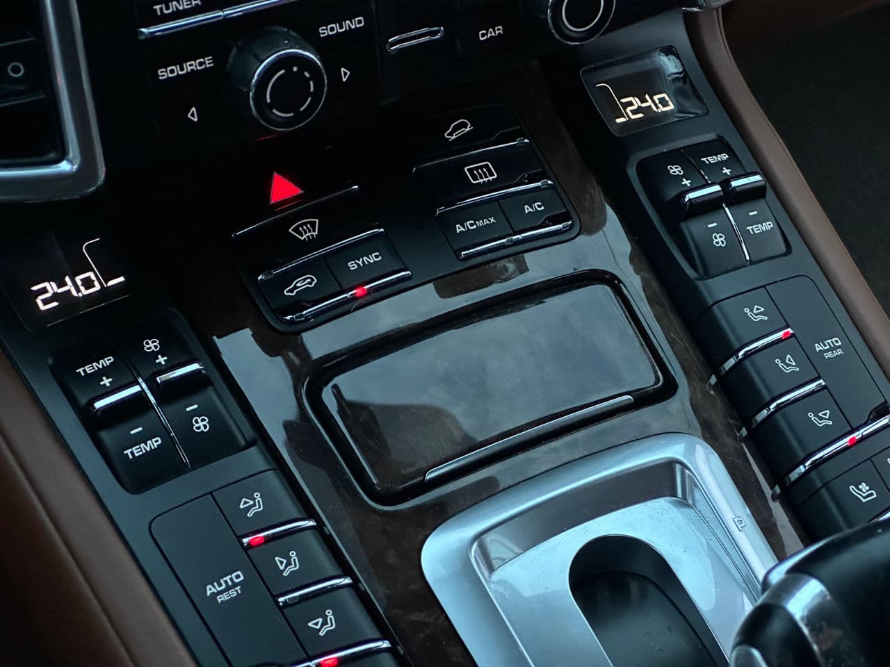 Porsche Cayenne S 2015 — Миниатюра 12